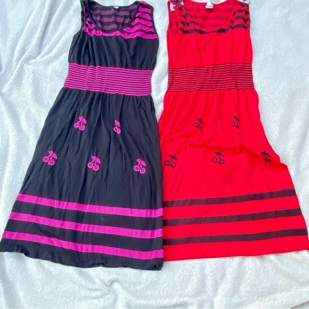 Yitong one size sleeveless cherry dresses 2 pack used great condition